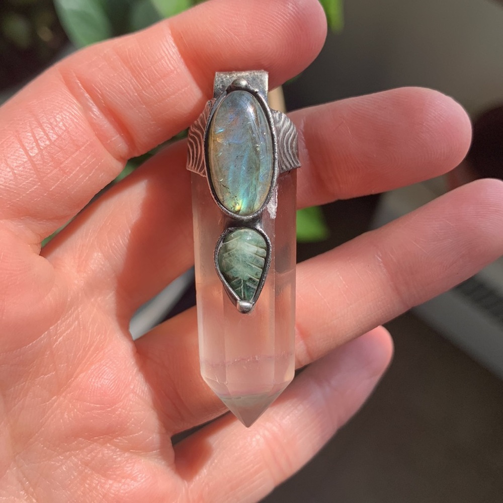 Labradorite & Fluorite Crystal Pendant - Picture 4 of 7